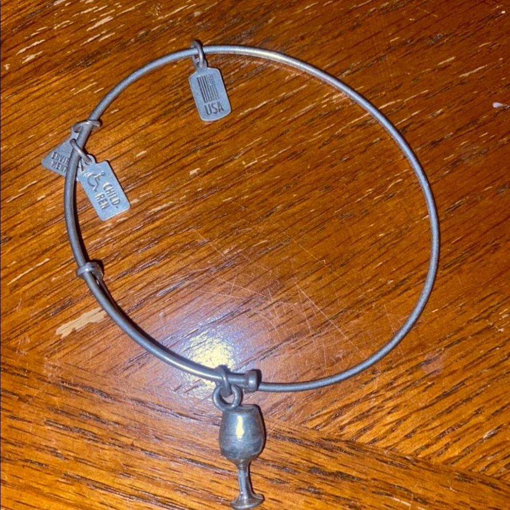 Wine glass bracelet